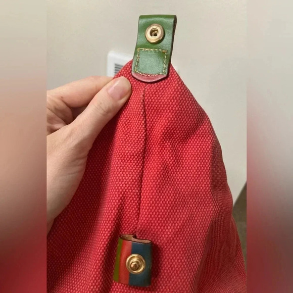 Rare Dooney & Bourke Vintage Small Red Canvas Duffle Bag with Leather Handles - Picture 5 of 16